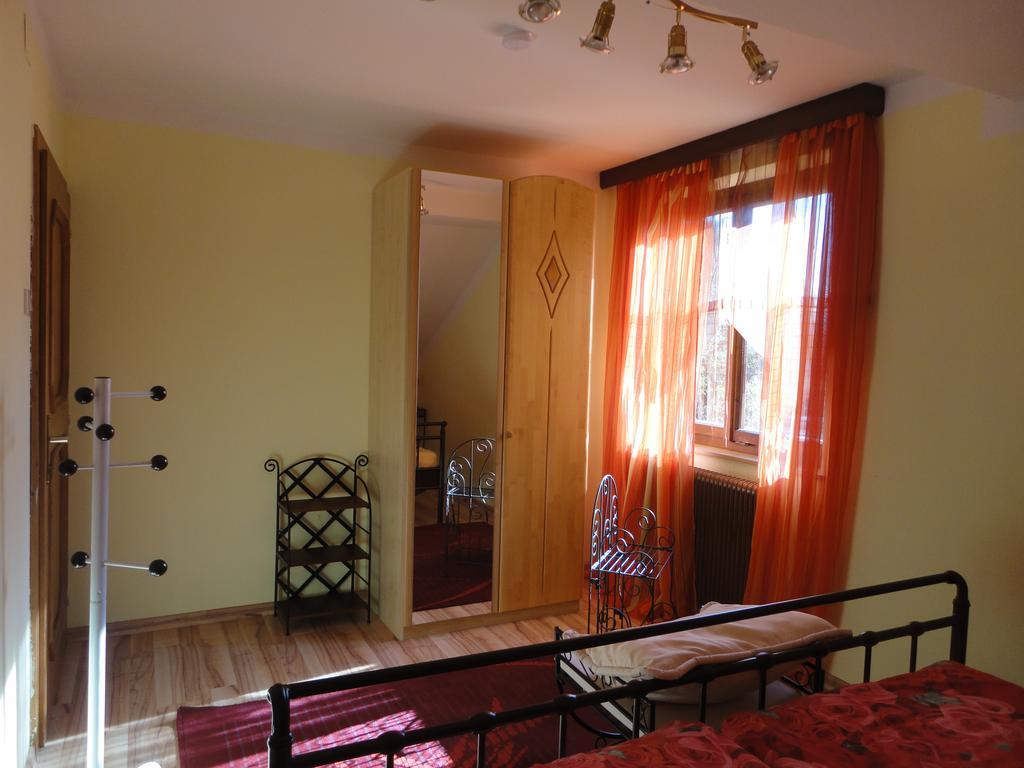 Ferienhaus Burgblick تريفن الغرفة الصورة